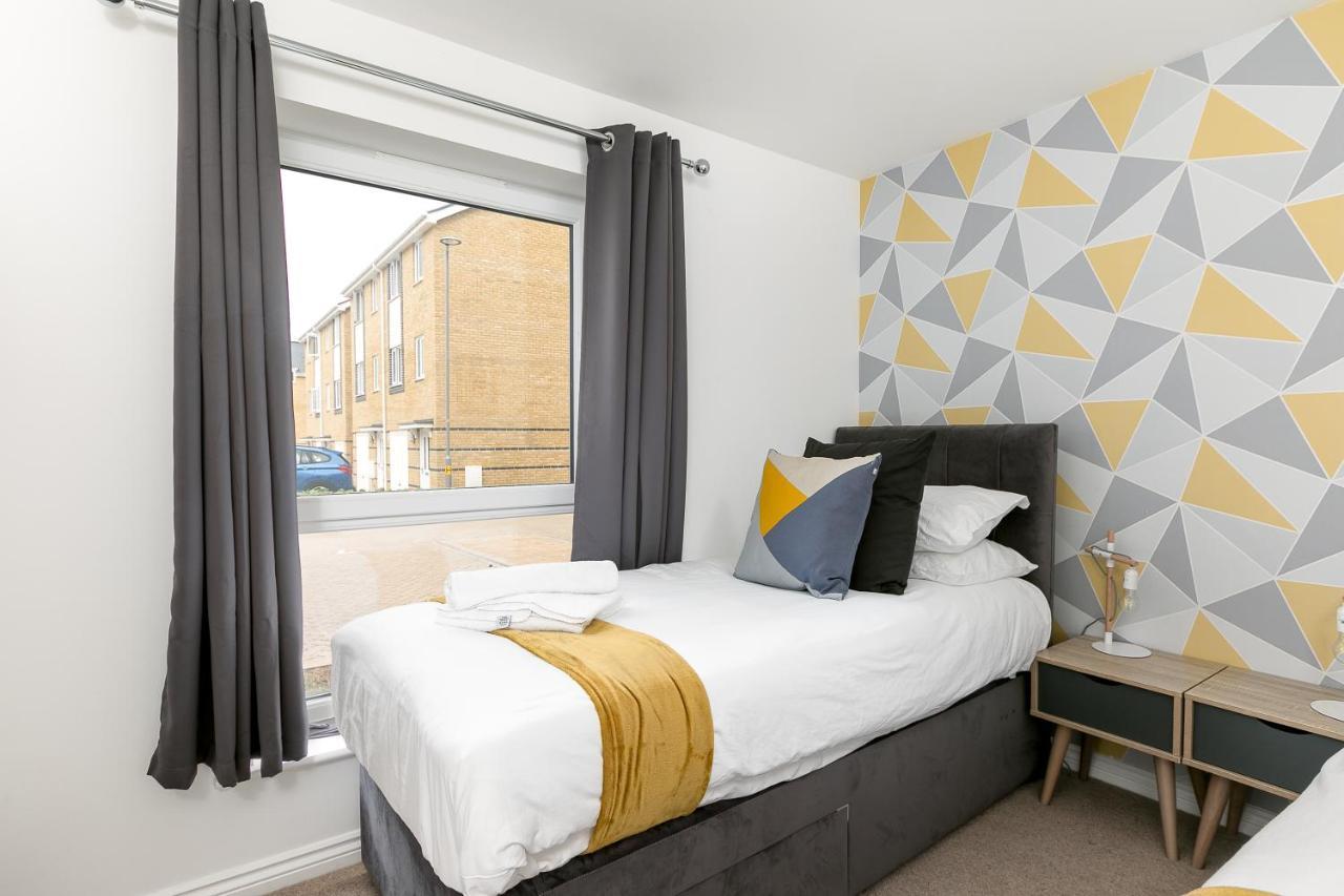Hertford Serviced Apartments Ware Exterior photo