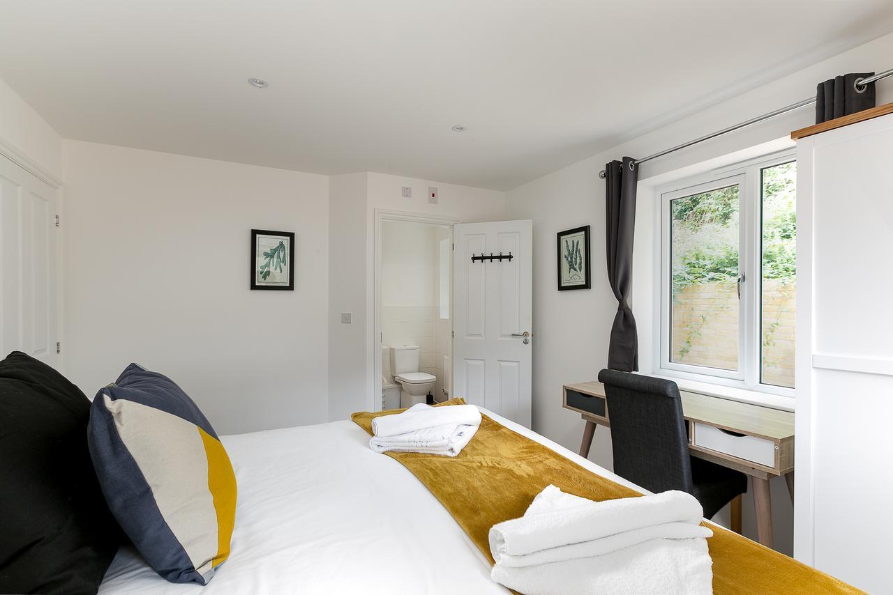 Hertford Serviced Apartments Ware Exterior photo